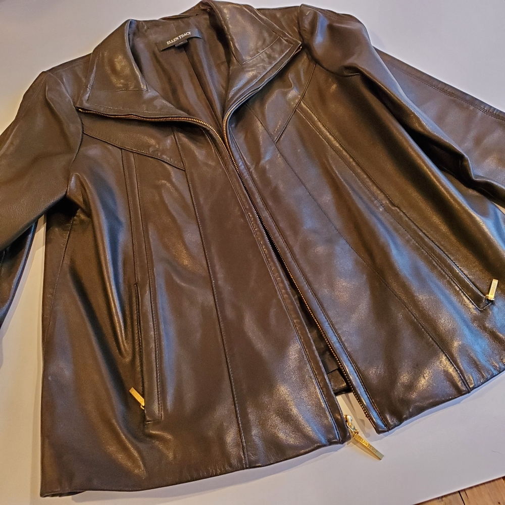 Ellen Tracy Women's Black Leather Jacket Size Medium Petite - Picture 5 of 16